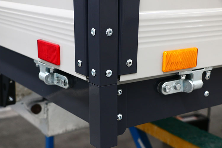 Tipper Truck Bodies Corner: Aluminum alloy profile